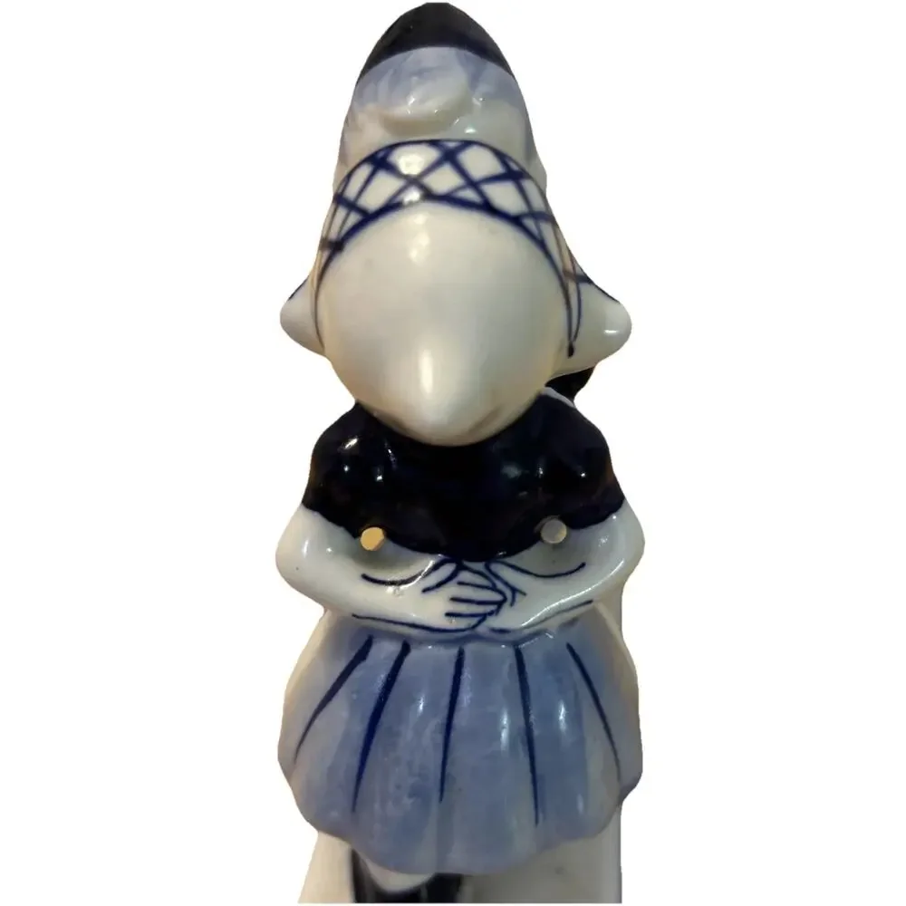 VTG Dutch Boy & Girl Kissing Porcelain Figurine Deltware Elesva Holland cute!